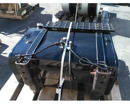 INTERNATIONAL 4300 FUEL TANK