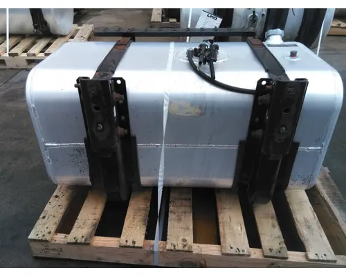 INTERNATIONAL 4300 FUEL TANK