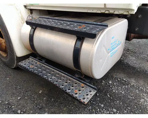 INTERNATIONAL 4300 FUEL TANK