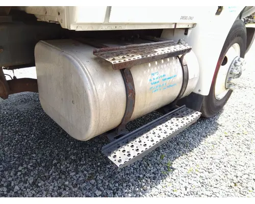 INTERNATIONAL 4300 FUEL TANK