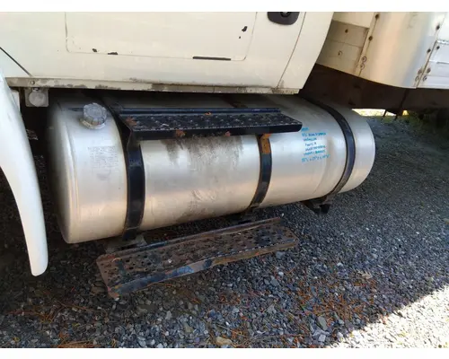 INTERNATIONAL 4300 FUEL TANK