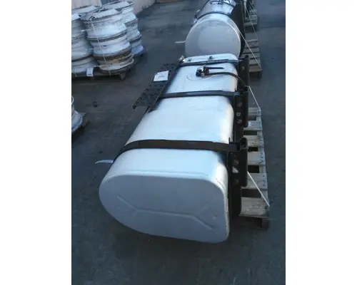 INTERNATIONAL 4300 FUEL TANK