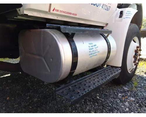 INTERNATIONAL 4300 FUEL TANK
