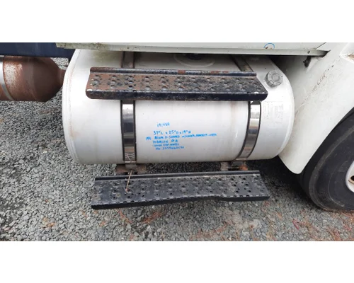 INTERNATIONAL 4300 FUEL TANK