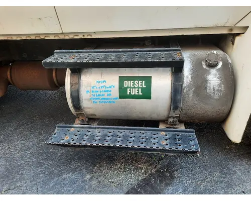 INTERNATIONAL 4300 FUEL TANK