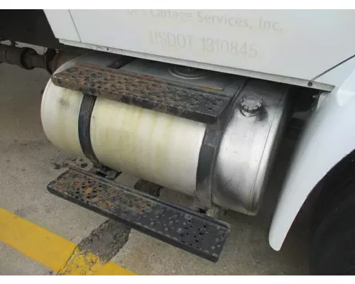 INTERNATIONAL 4300 FUEL TANK