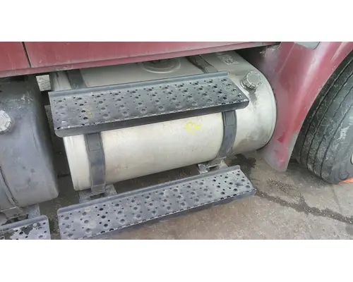 INTERNATIONAL 4300 FUEL TANK