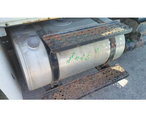 INTERNATIONAL 4300 FUEL TANK