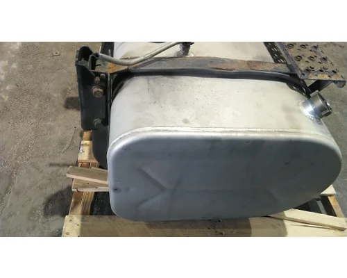 INTERNATIONAL 4300 FUEL TANK