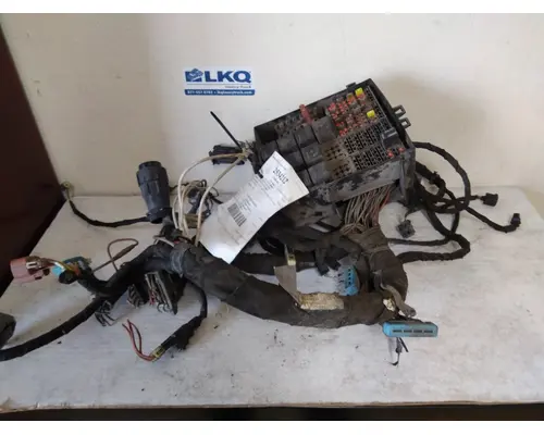 INTERNATIONAL 4300 FUSE BOX