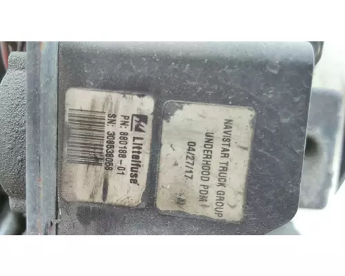 INTERNATIONAL 4300 FUSE BOX