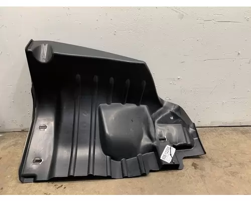 INTERNATIONAL 4300 Fender Extension