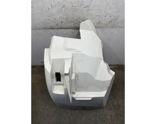 INTERNATIONAL 4300 Fender Extension