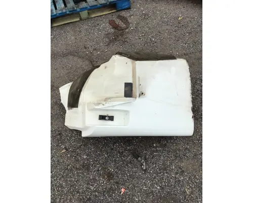 INTERNATIONAL 4300 Fender Extension