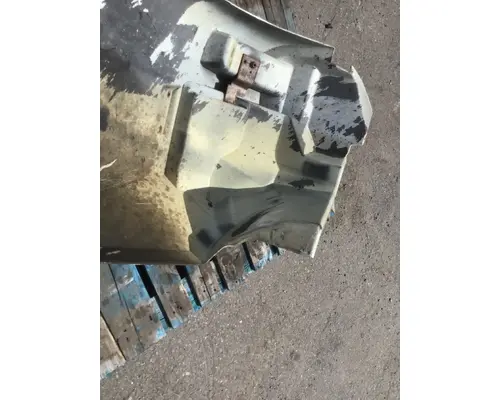 INTERNATIONAL 4300 Fender Extension