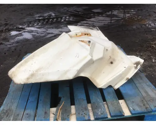 INTERNATIONAL 4300 Fender Extension