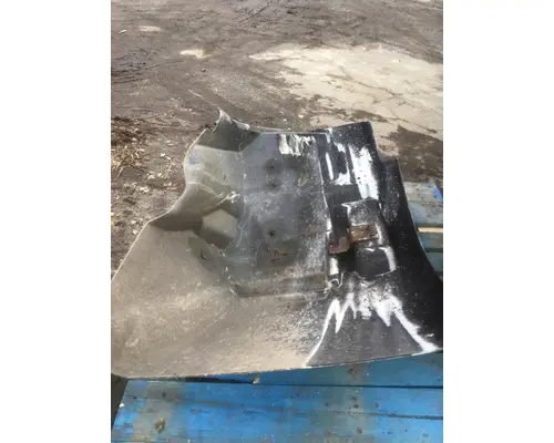 INTERNATIONAL 4300 Fender Extension