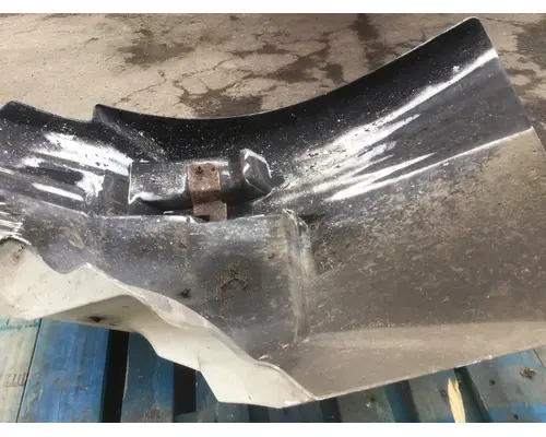 INTERNATIONAL 4300 Fender Extension