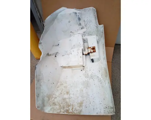 INTERNATIONAL 4300 Fender Extension
