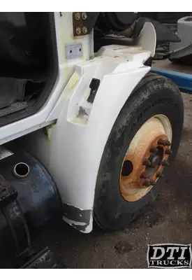 INTERNATIONAL 4300 Fender Extension