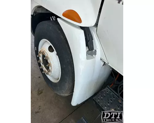 INTERNATIONAL 4300 Fender Extension