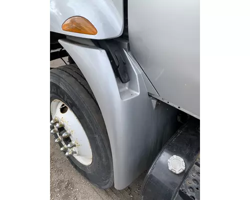 INTERNATIONAL 4300 Fender Extension