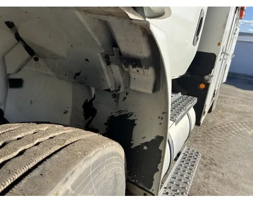 INTERNATIONAL 4300 Fender Extension
