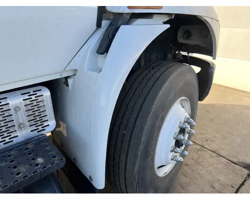 INTERNATIONAL 4300 Fender Extension