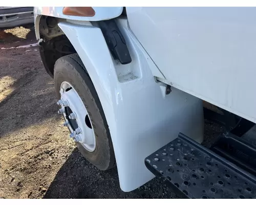INTERNATIONAL 4300 Fender Extension