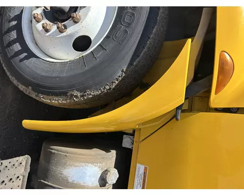 INTERNATIONAL 4300 Fender Extension