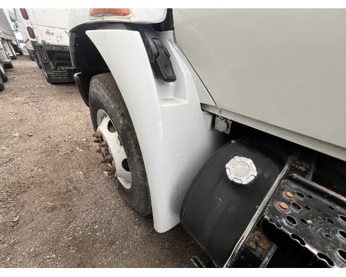 INTERNATIONAL 4300 Fender Extension