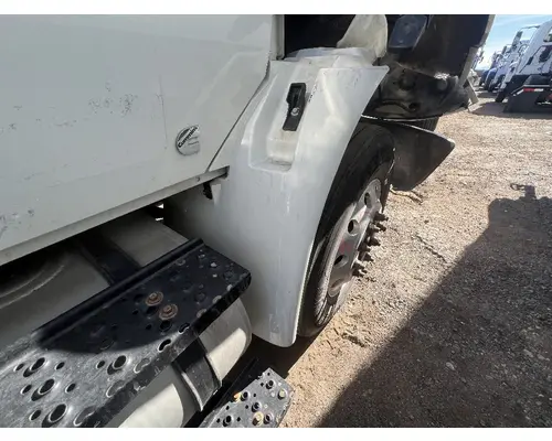 INTERNATIONAL 4300 Fender Extension