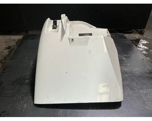 INTERNATIONAL 4300 Fender Extension