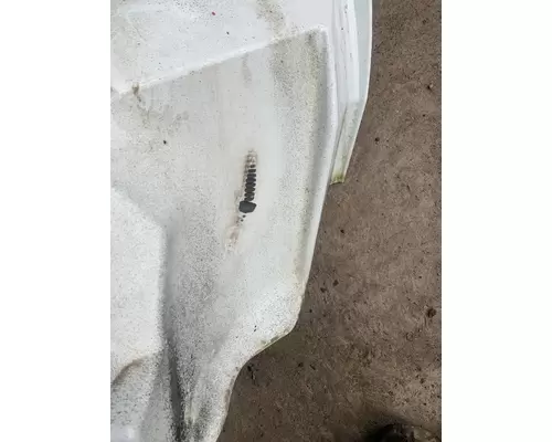 INTERNATIONAL 4300 Fender