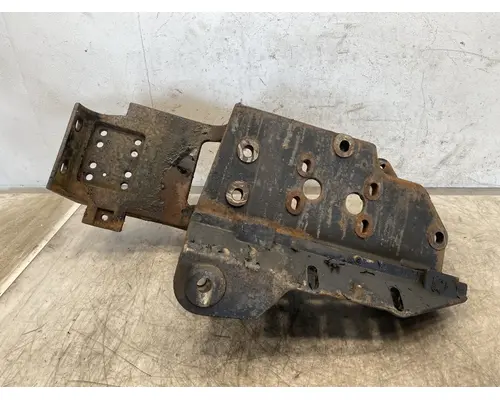 INTERNATIONAL 4300 Frame Horn