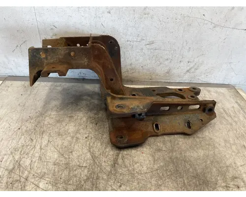 INTERNATIONAL 4300 Frame Horn