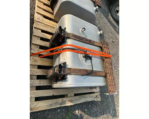 INTERNATIONAL 4300 Fuel Tank