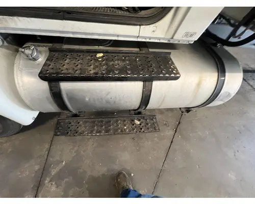 INTERNATIONAL 4300 Fuel Tank