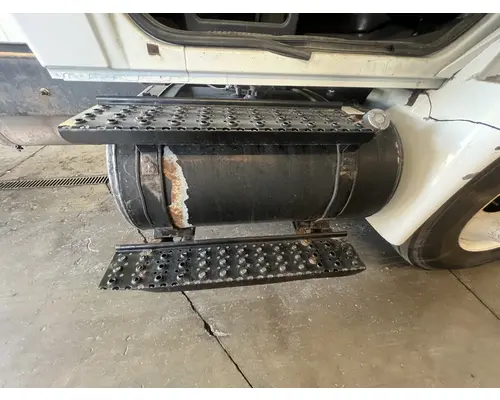 INTERNATIONAL 4300 Fuel Tank