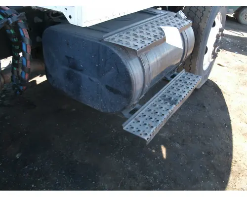 INTERNATIONAL 4300 Fuel Tank