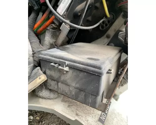 INTERNATIONAL 4300 Fuse Box