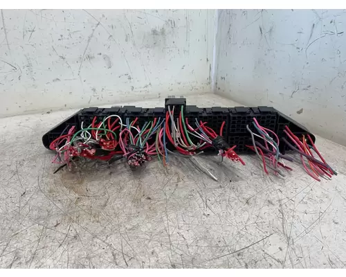 INTERNATIONAL 4300 Fuse Box