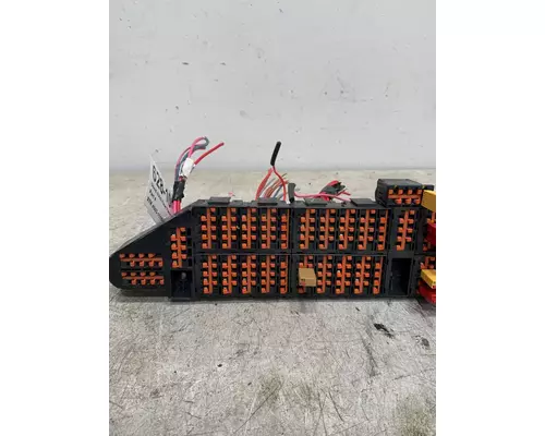INTERNATIONAL 4300 Fuse Box