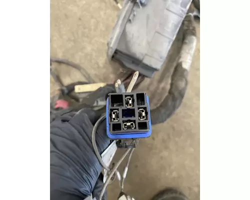 INTERNATIONAL 4300 Fuse Box