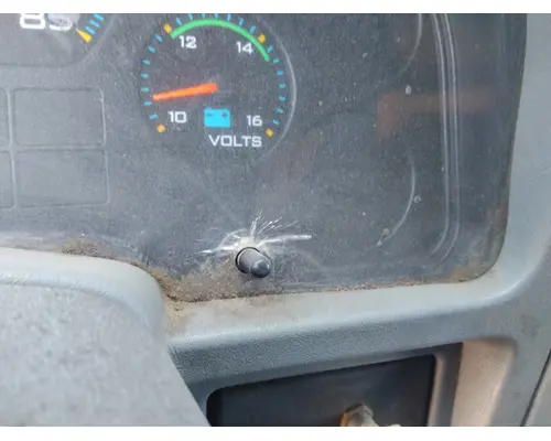 INTERNATIONAL 4300 GAUGE CLUSTER
