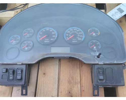 INTERNATIONAL 4300 GAUGE CLUSTER