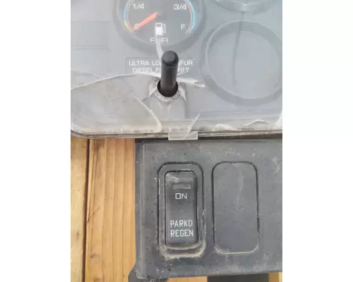 INTERNATIONAL 4300 GAUGE CLUSTER