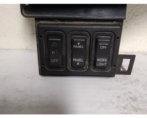 INTERNATIONAL 4300 GAUGE CLUSTER