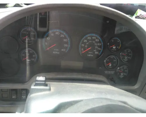 INTERNATIONAL 4300 GAUGE CLUSTER