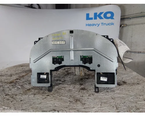 INTERNATIONAL 4300 GAUGE CLUSTER